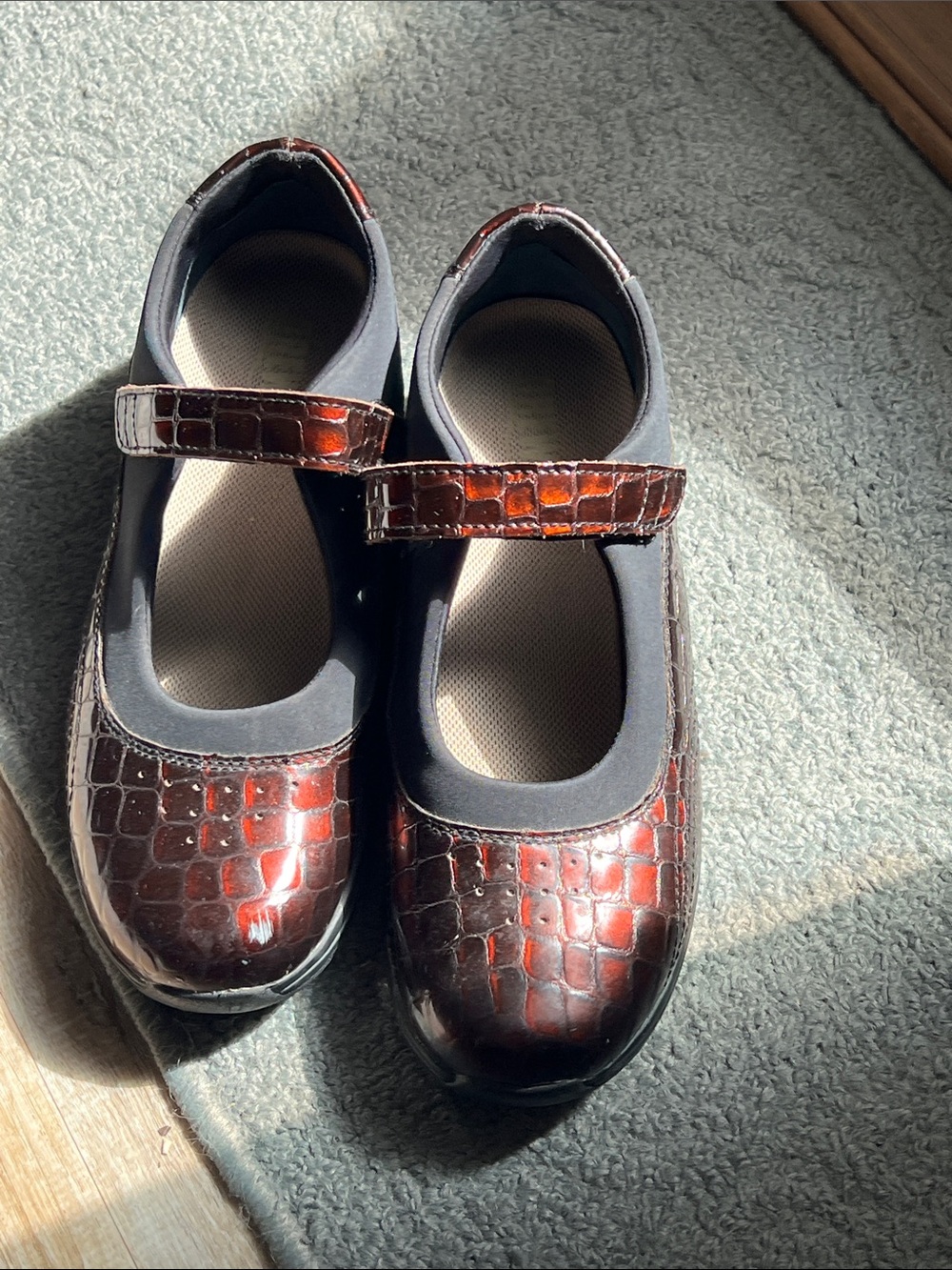 DREW Woman’s Mary Jane Dress Shoes in Brown Croc Patent